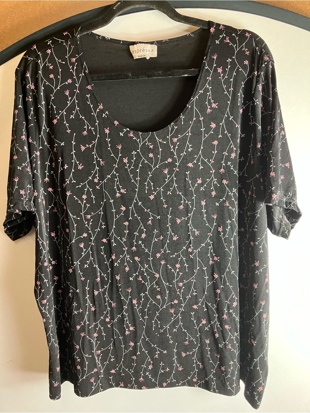 Espressa Black Floral Scoop Neck Blouse - Picture 8 of 8
